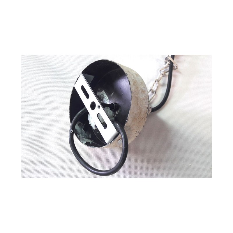 Goldene Deckenleuchte